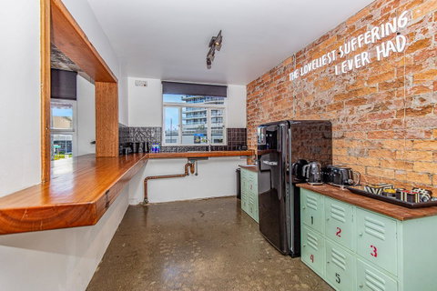 The Pink Hotel Coolangatta - Geraldton Accommodation 4