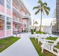 The Pink Hotel Coolangatta - Geraldton Accommodation