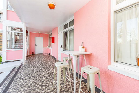 The Pink Hotel Coolangatta - Geraldton Accommodation 3