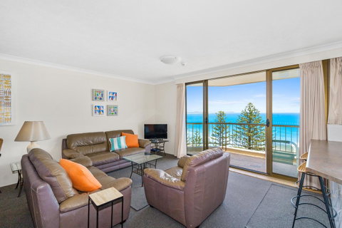 Columbia Beachfront Apartments On Rainbow Bay - Geraldton Accommodation 39