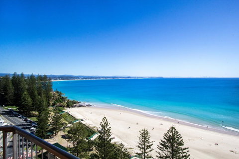 Columbia Beachfront Apartments On Rainbow Bay - Geraldton Accommodation 1