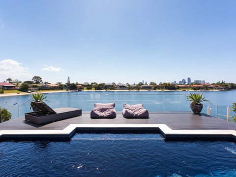 Rumrunner Resort - Geraldton Accommodation 0