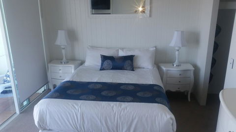 Crystal Bay On The Broadwater - Geraldton Accommodation 29