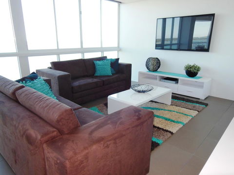 Crystal Bay On The Broadwater - Geraldton Accommodation 39