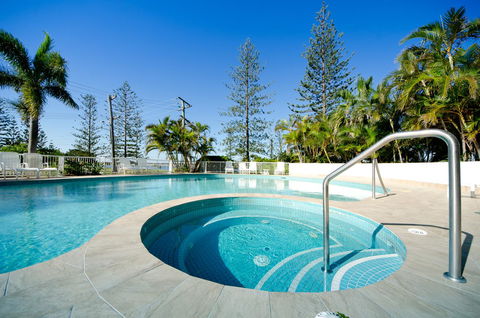 Crystal Bay On The Broadwater - Geraldton Accommodation 11