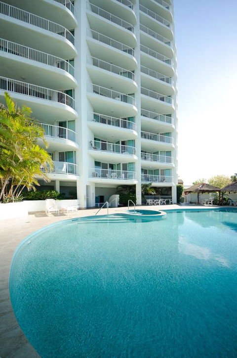 Crystal Bay On The Broadwater - Geraldton Accommodation 5
