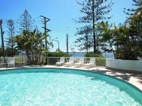 Crystal Bay On The Broadwater - Geraldton Accommodation 9