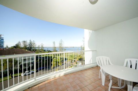 Crystal Bay On The Broadwater - Geraldton Accommodation 34