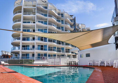 Regency On The Beach - Geraldton Accommodation 2