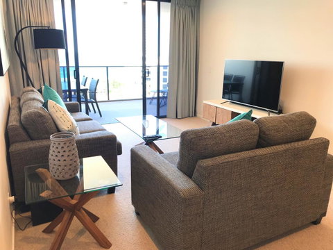 Qube Broadbeach Ocean View Apartments - Geraldton Accommodation 19