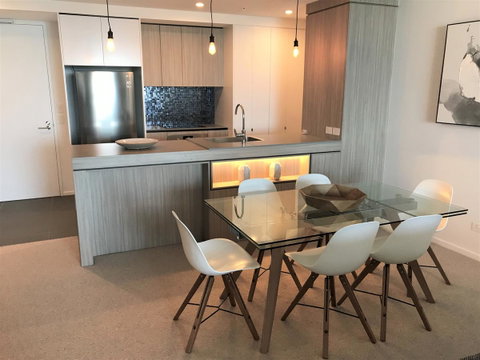Qube Broadbeach Ocean View Apartments - Geraldton Accommodation 26