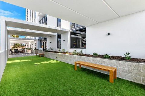 Qube Broadbeach Ocean View Apartments - Geraldton Accommodation 3