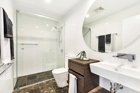 Qube Broadbeach Ocean View Apartments - Geraldton Accommodation 1