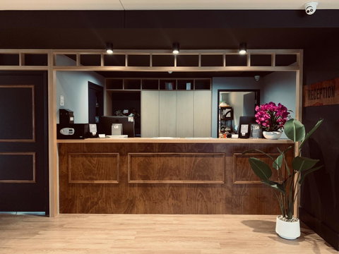 Woodroffe Hotel - Geraldton Accommodation 1