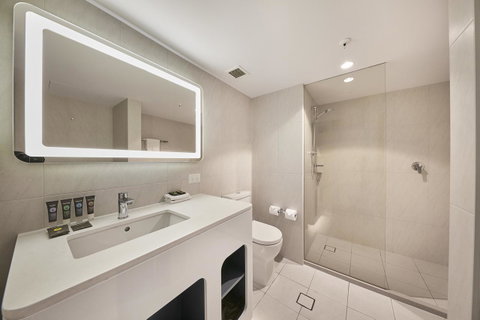 Novotel Surfers Paradise - Geraldton Accommodation 16