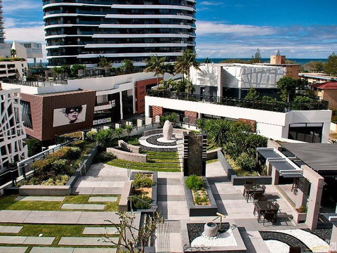 Luxury 3 Bedroom In Heart Of Broadbeach - Geraldton Accommodation 7