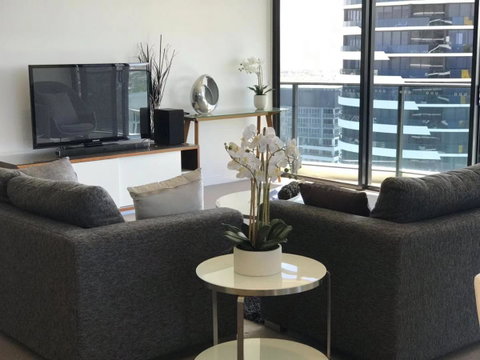 Luxury 3 Bedroom In Heart Of Broadbeach - Geraldton Accommodation 18