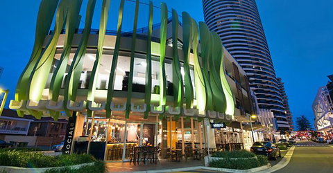 Luxury 3 Bedroom In Heart Of Broadbeach - Geraldton Accommodation 10
