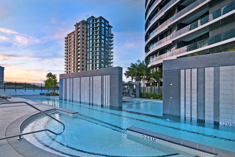 Luxury 3 Bedroom In Heart Of Broadbeach - Geraldton Accommodation 5