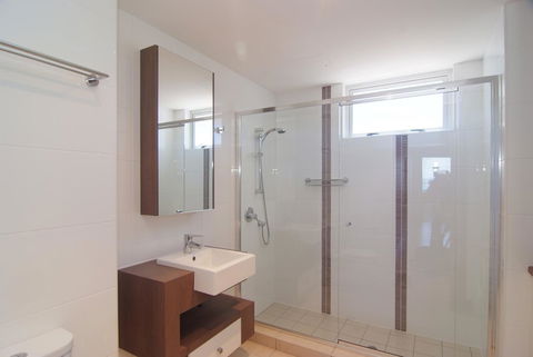 Coral Cove Apartments - Geraldton Accommodation 10