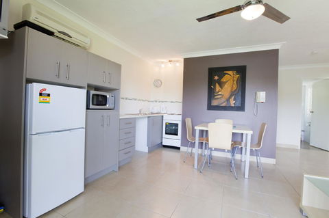 Bay Of Palms - Geraldton Accommodation 37