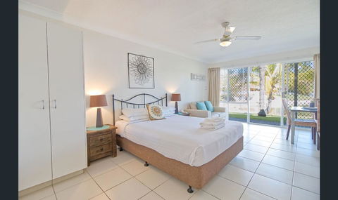 Bay Of Palms - Geraldton Accommodation 6