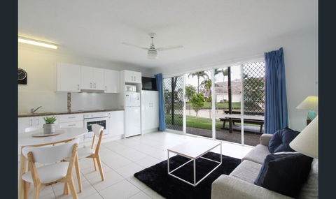Bay Of Palms - Geraldton Accommodation 22