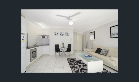 Bay Of Palms - Geraldton Accommodation 27
