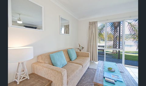 Bay Of Palms - Geraldton Accommodation 5