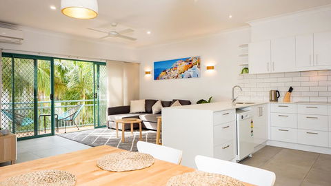 Currumbin Sands On The Beach - Geraldton Accommodation 16