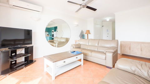 Currumbin Sands On The Beach - Geraldton Accommodation 14