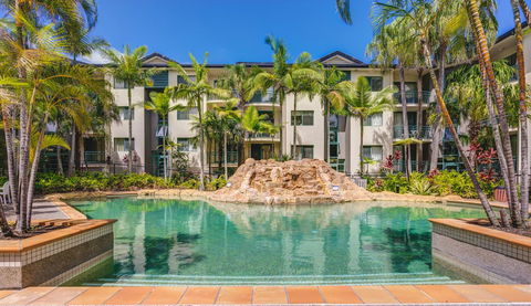 Currumbin Sands On The Beach - Geraldton Accommodation 3