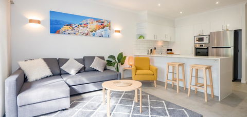 Currumbin Sands On The Beach - Geraldton Accommodation 17