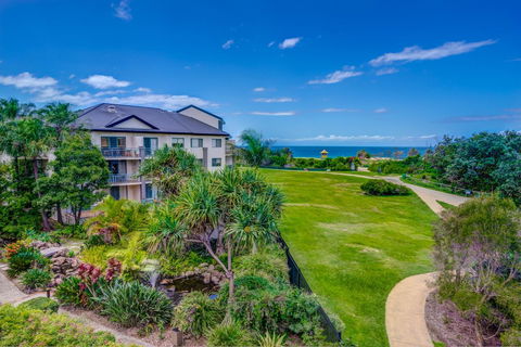 Currumbin Sands On The Beach - Geraldton Accommodation 0