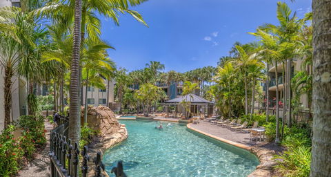 Currumbin Sands On The Beach - Geraldton Accommodation 4