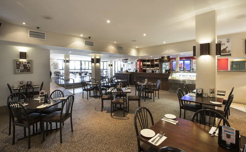 Palm Beach Hotel - Geraldton Accommodation 12