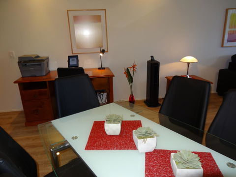 Waterfront Resort Villa With Buggy - Geraldton Accommodation 8