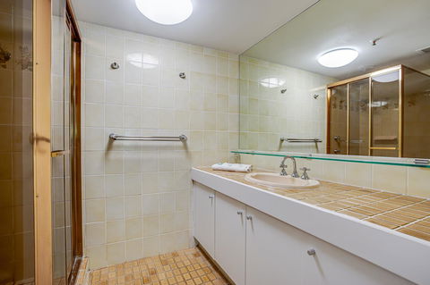 Gemini Court Holiday Apartments - Geraldton Accommodation 8