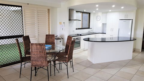Gemini Court Holiday Apartments - Geraldton Accommodation 17