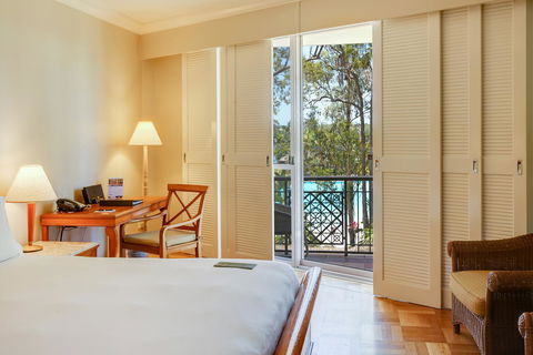 InterContinental Sanctuary Cove Resort, An IHG Hotel - Geraldton Accommodation 4