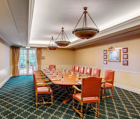 InterContinental Sanctuary Cove Resort, An IHG Hotel - Geraldton Accommodation 23