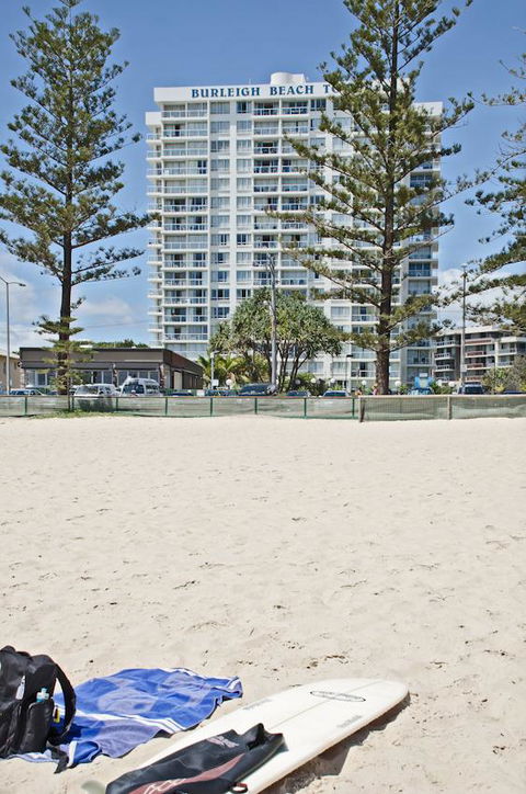 Burleigh Beach Tower - Geraldton Accommodation 15