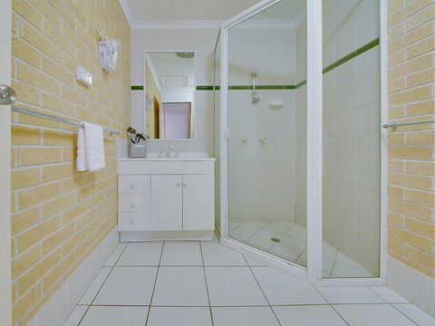 Murray Street Apartments - Geraldton Accommodation 25