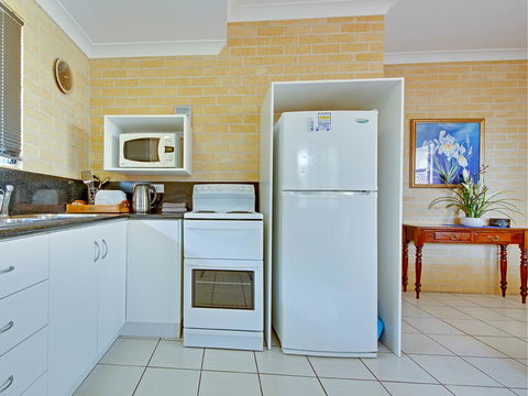Murray Street Apartments - Geraldton Accommodation 16