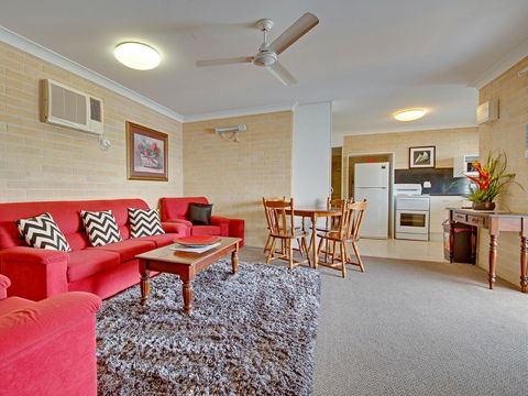 Murray Street Apartments - Geraldton Accommodation 11