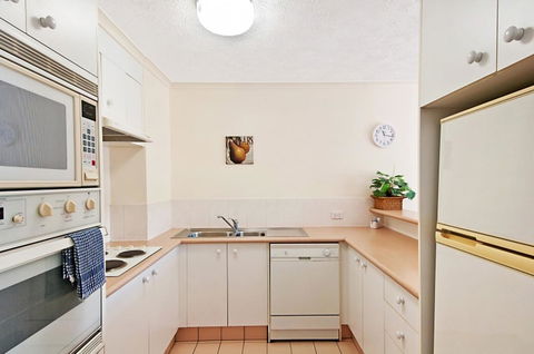 Champelli Palms Apartments - Geraldton Accommodation 13