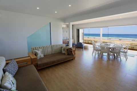 Bilinga Beach Motel - Geraldton Accommodation 10