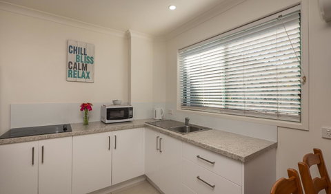 Bilinga Beach Motel - Geraldton Accommodation 38