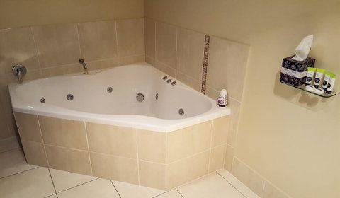 Atricom - Geraldton Accommodation 7