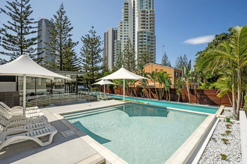 Ultra Broadbeach - Geraldton Accommodation 2